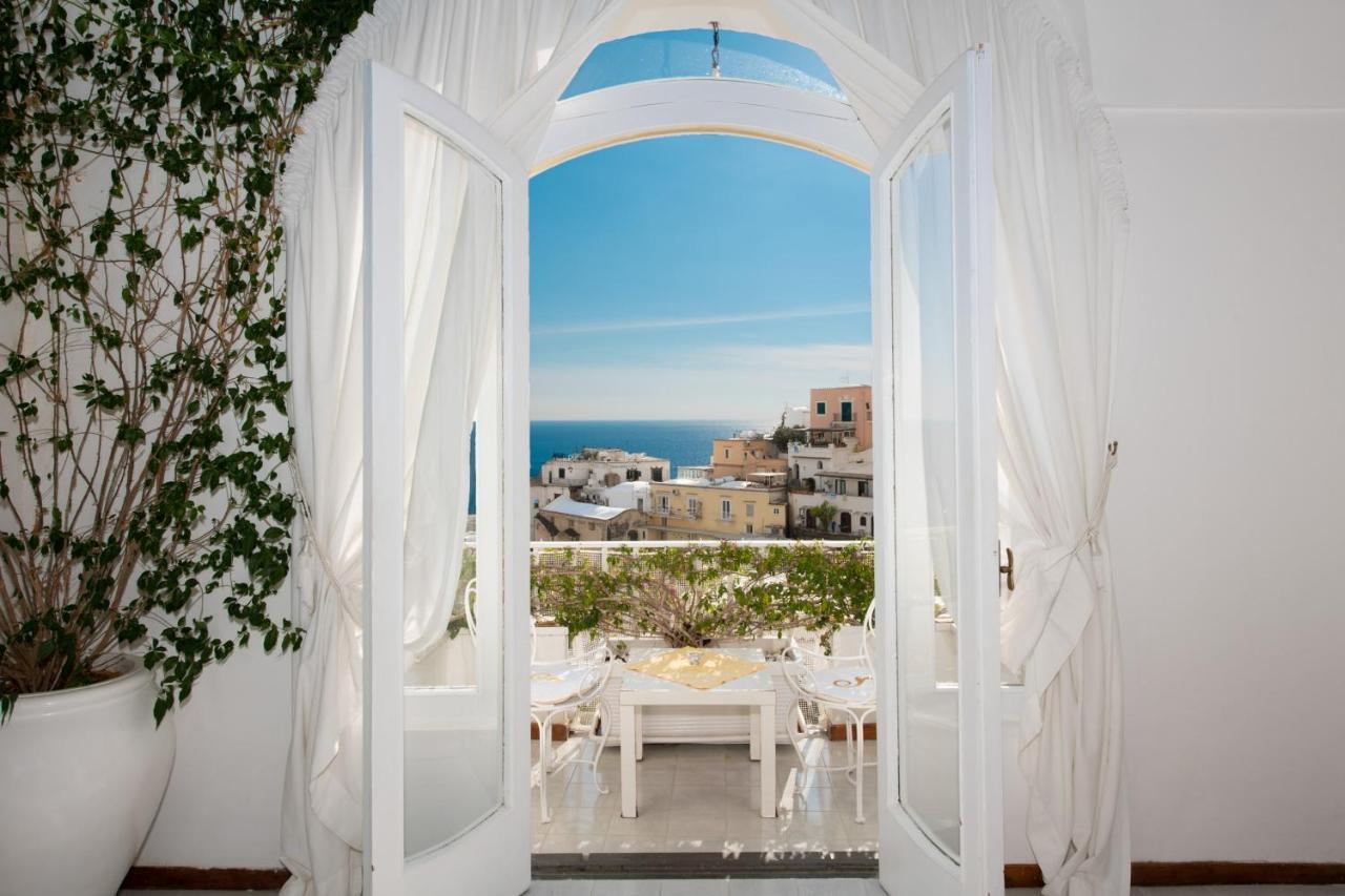 Camera King con Balcone e Vista Oceano