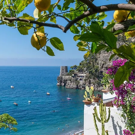 La Dolce Vita A Positano Boutique Hotel-3